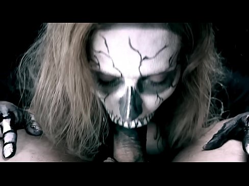 ❤️ Demon girl ngisep pitik jago karo dheweke ireng tutuk lan ngulu cum. Saru rusia ing jv.ttsex.ru ❤